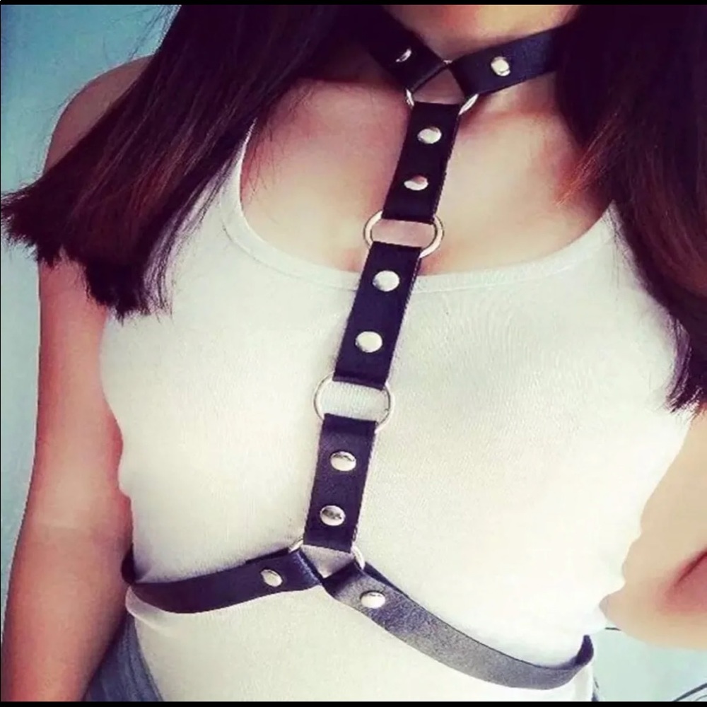 Gothic body harness